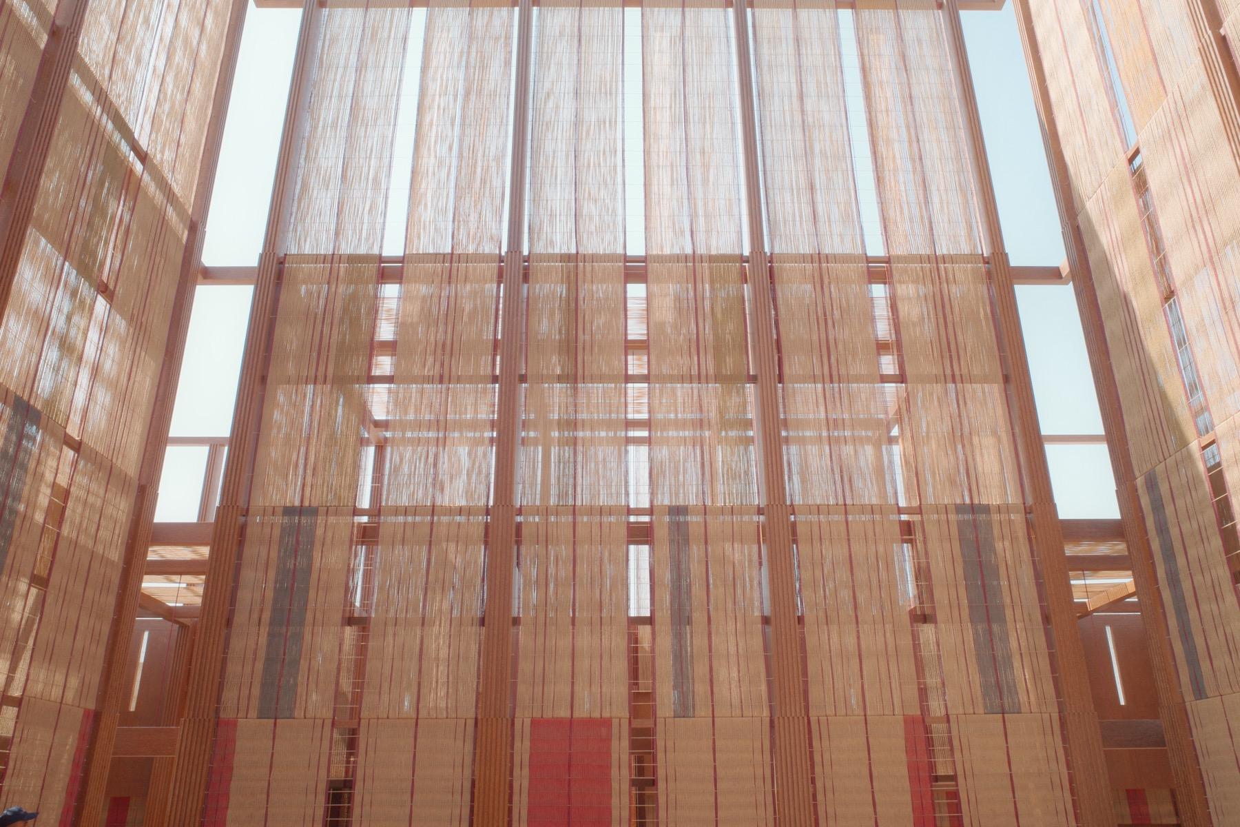 サウジアラビアのナツメヤシが素材になってるとのこと