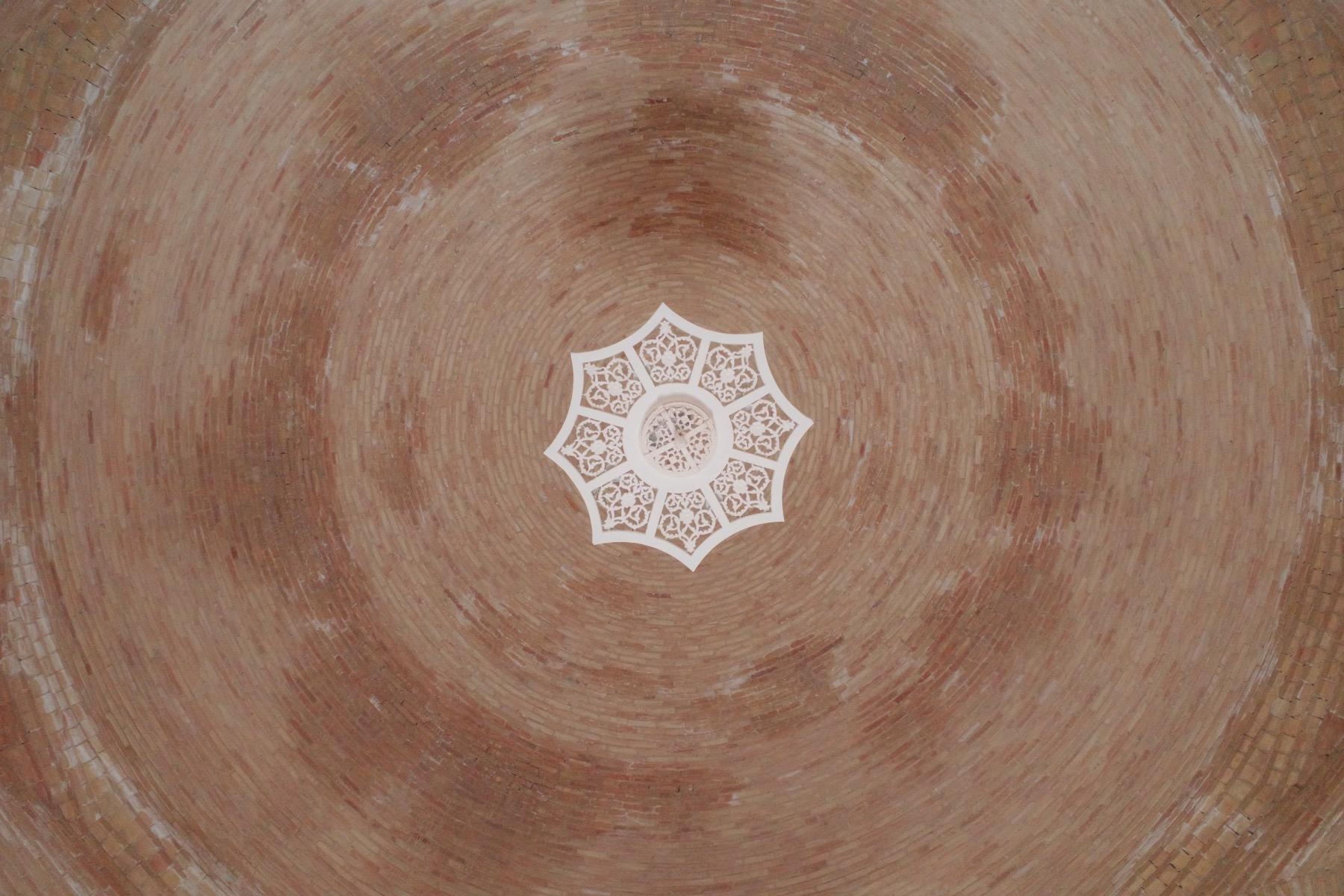 モザイクがない天井も美しい