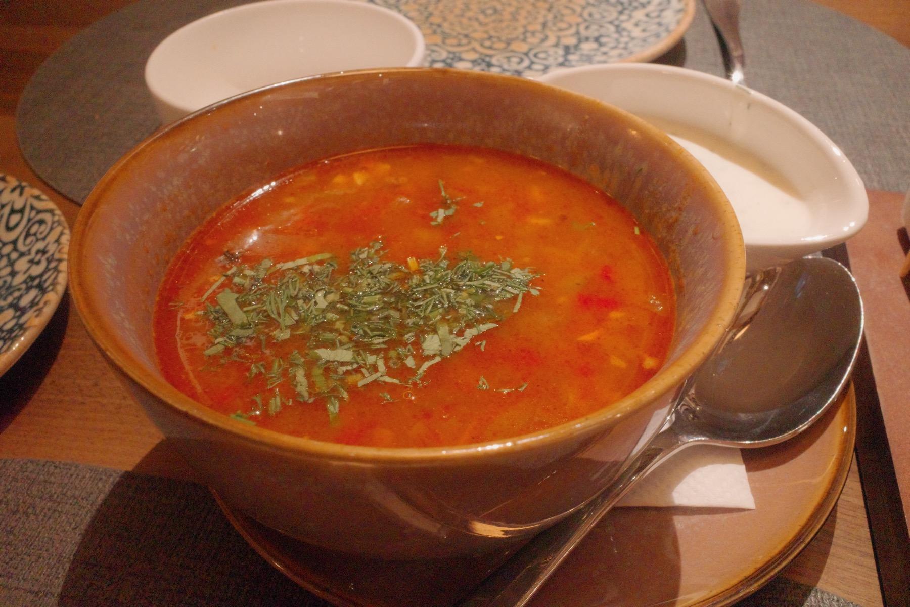 名前は忘れたが、深みのあるスープ